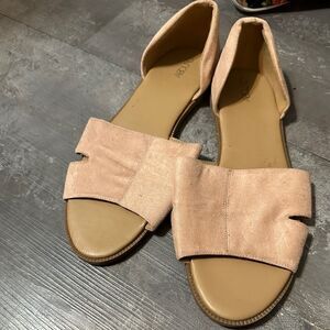 ABOUND EUC Size 11 